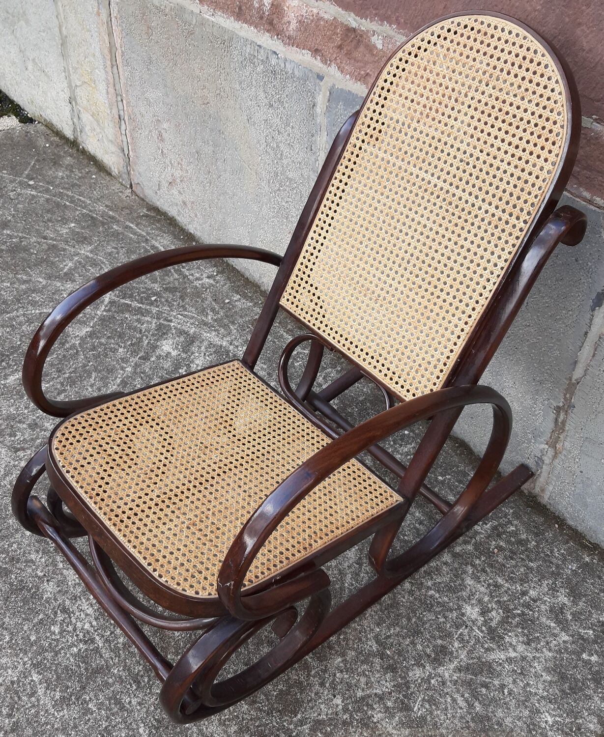 Rocking chair