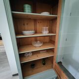 Armoire vitrée parisienne