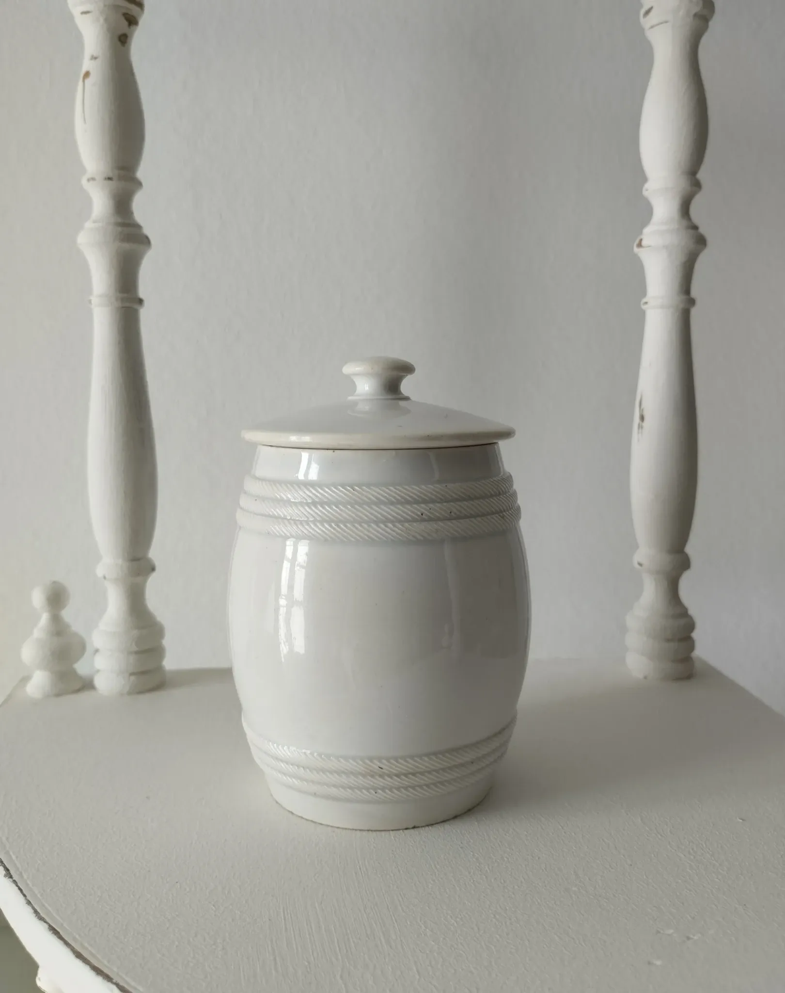 Ancien pot couvert moutardier Creil Montereau