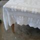 Dessus de lit / nappe / rideau ancien en crochet