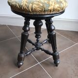 Tabouret de piano ancien