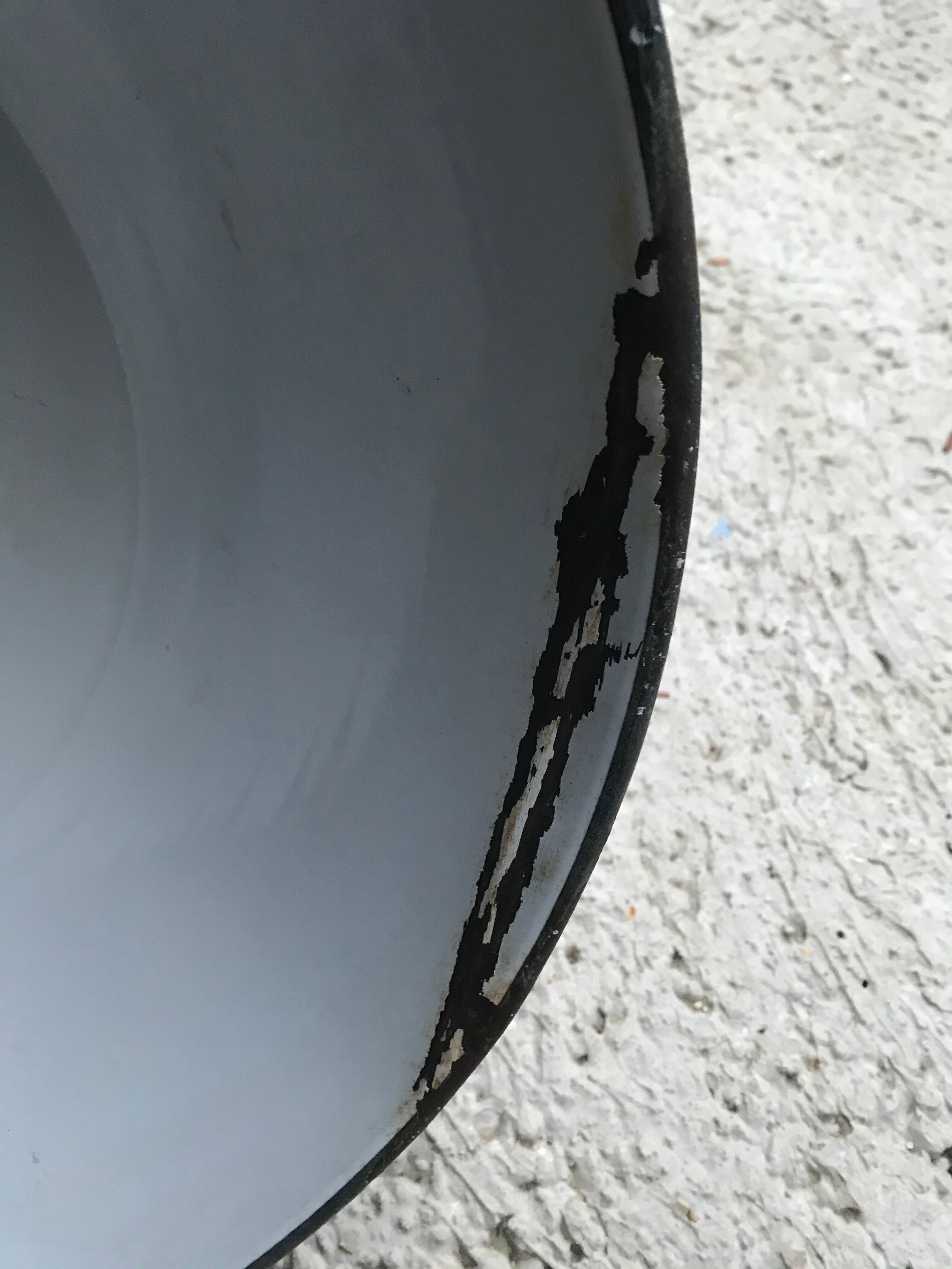 Enamelled industrial hanging