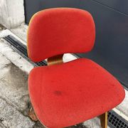 Vintage chair in the style of Eames