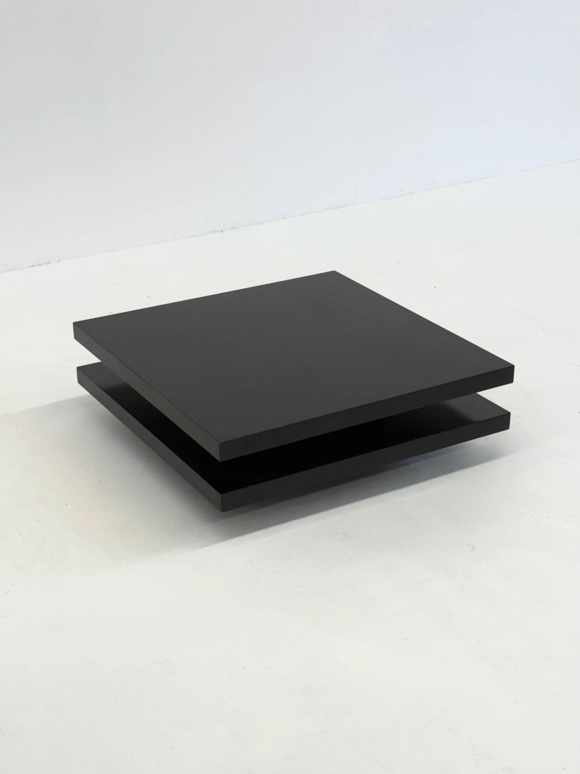 Set of four Hans von Klier armchairs with coffee table for Giuseppe Rossi di Albizzate