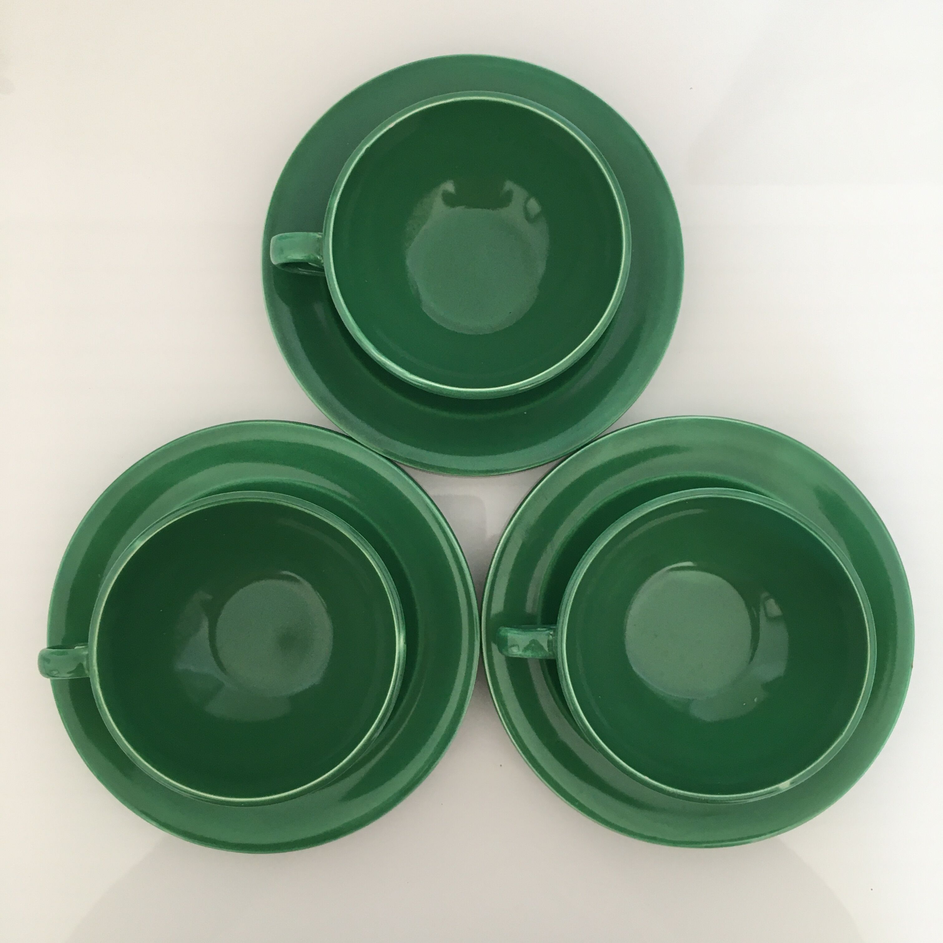 Set of 3 green cups