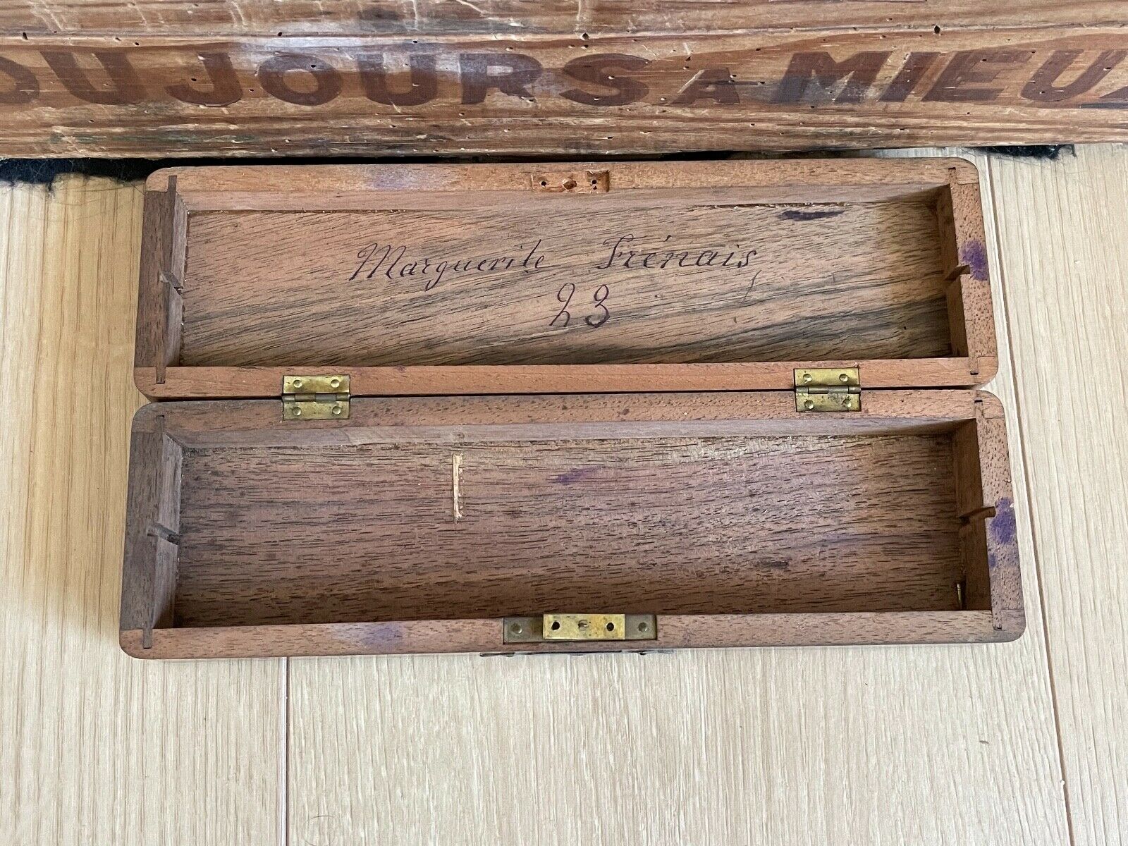 Wooden pen tray decorated with flowers and marquetry