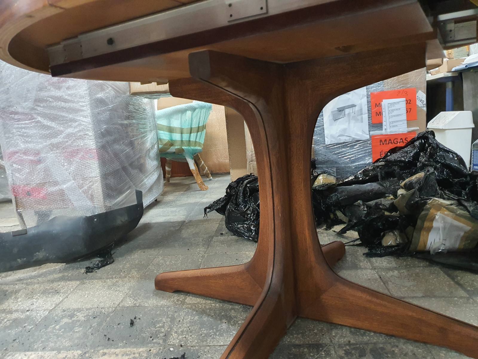 Round table extendable Baumann vintage 1970s