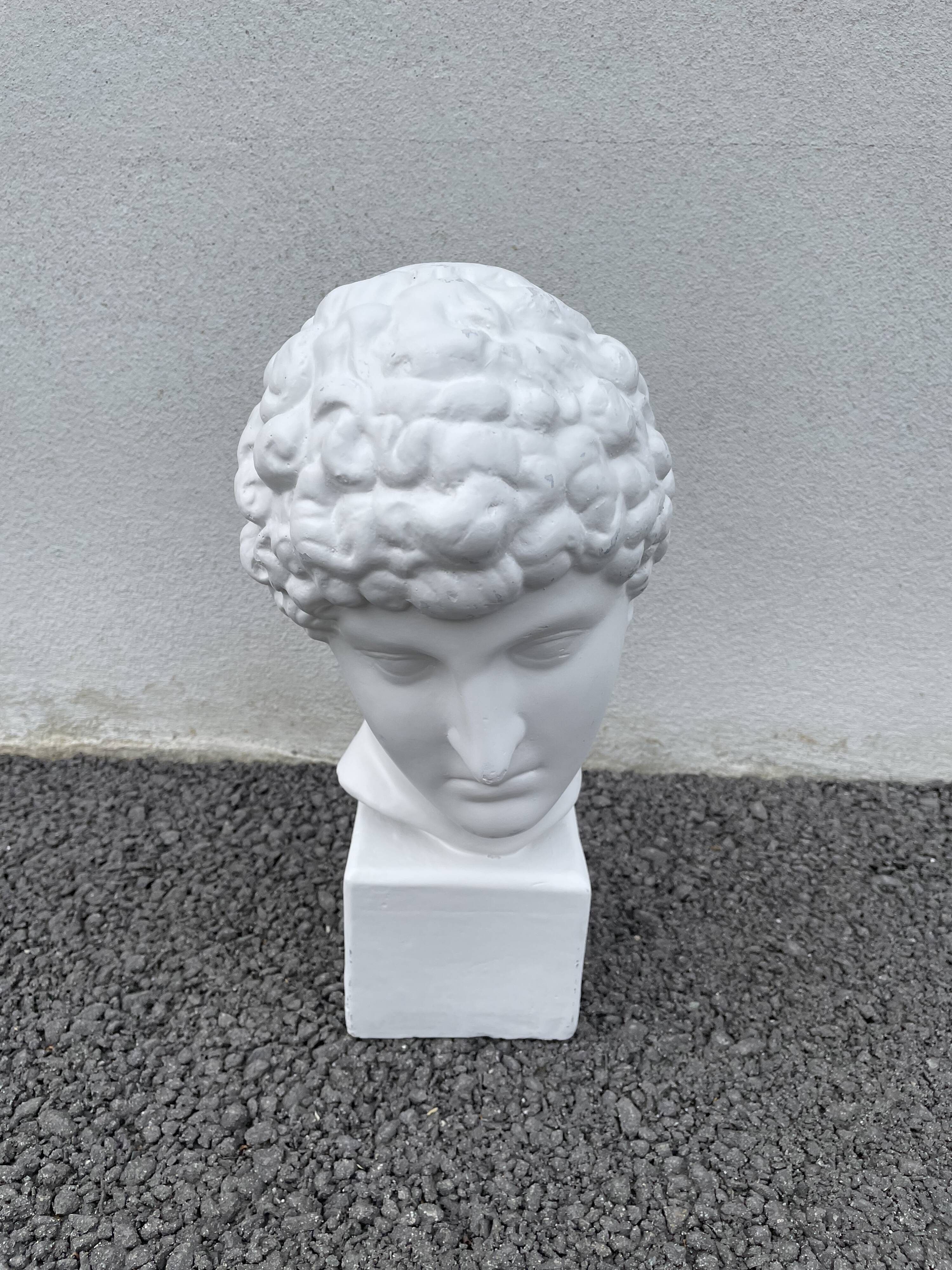 Buste Hermes en plâtre sur socle