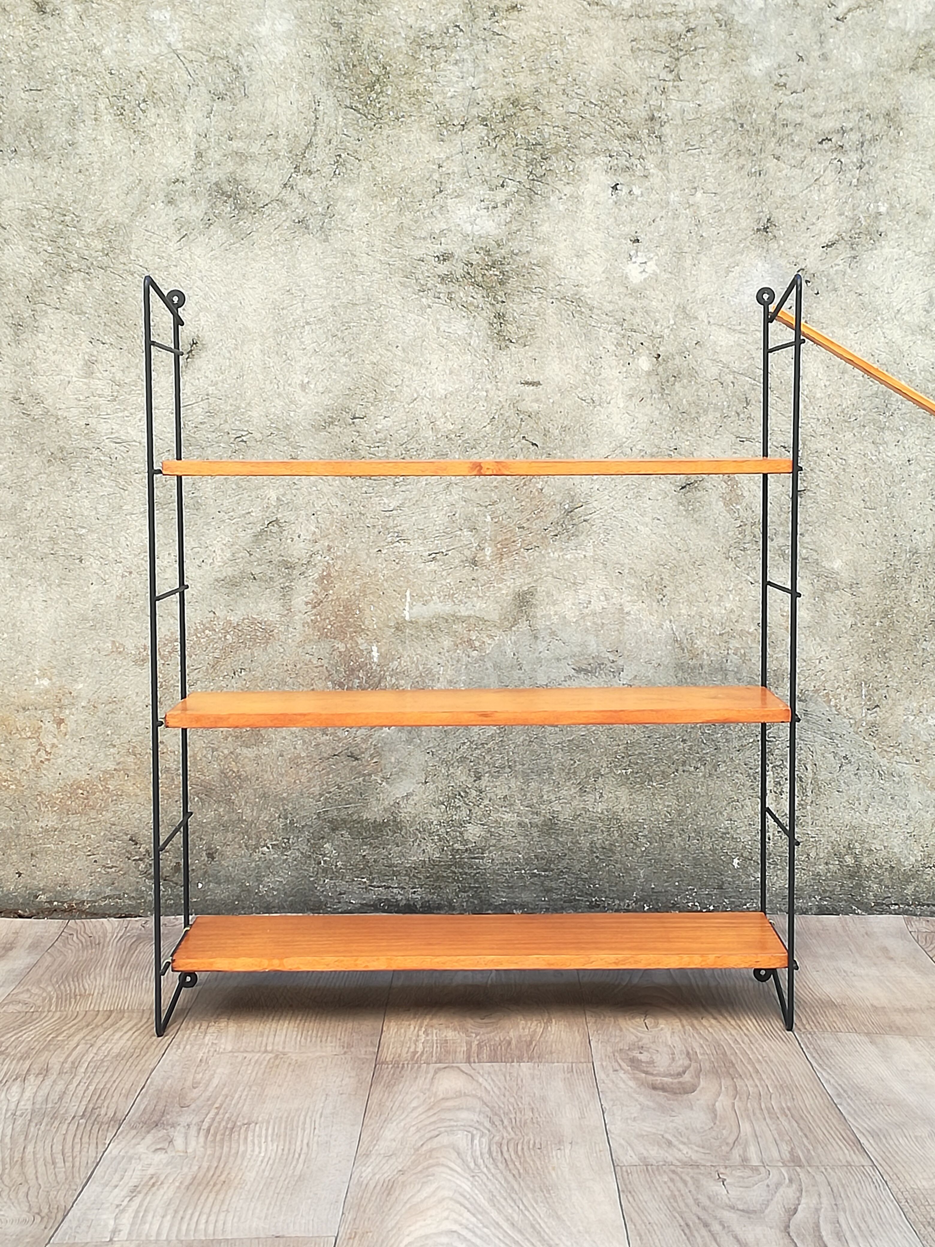 String modular wall shelf