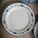 Set 4 blue mismatched plates