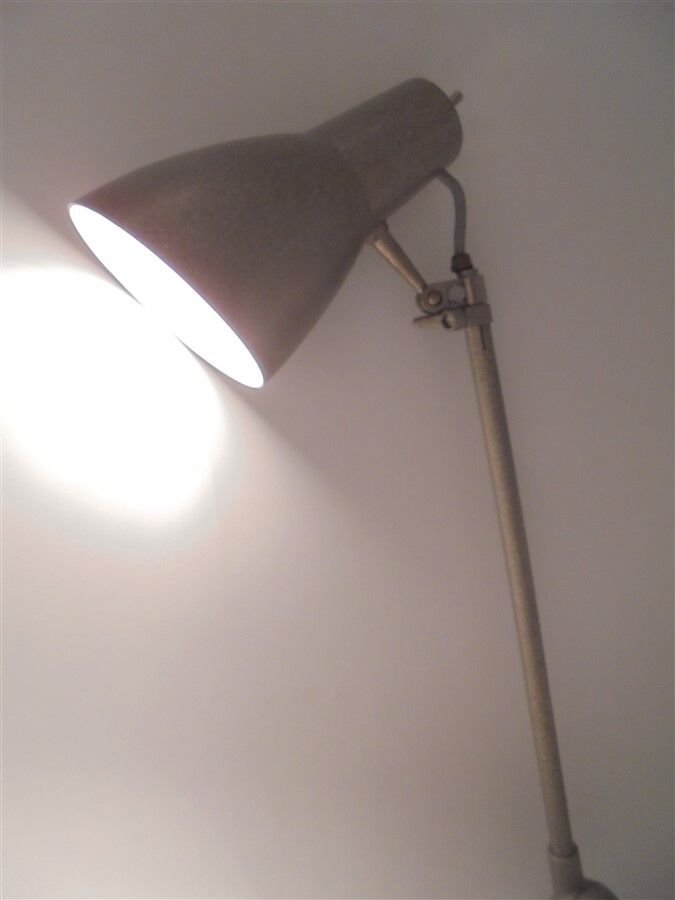 Sewing workshop lamp
