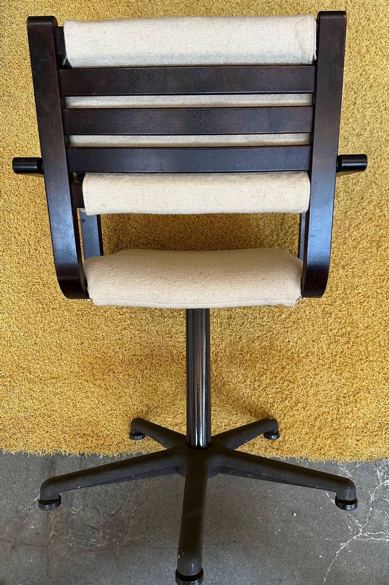 Chaise de bureau pivotante par Trio Raita