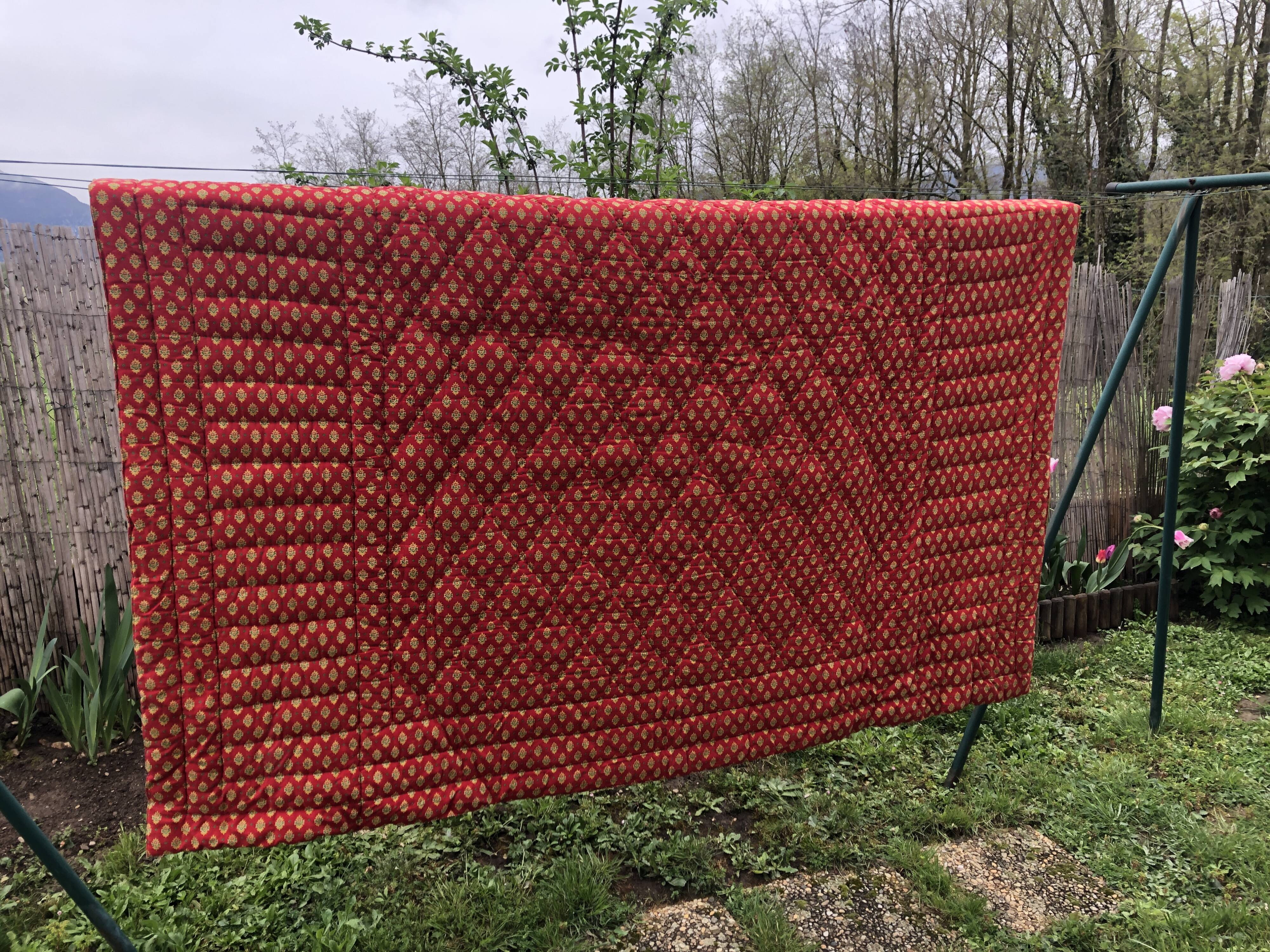 Provençal plaid boutis - old bed cover