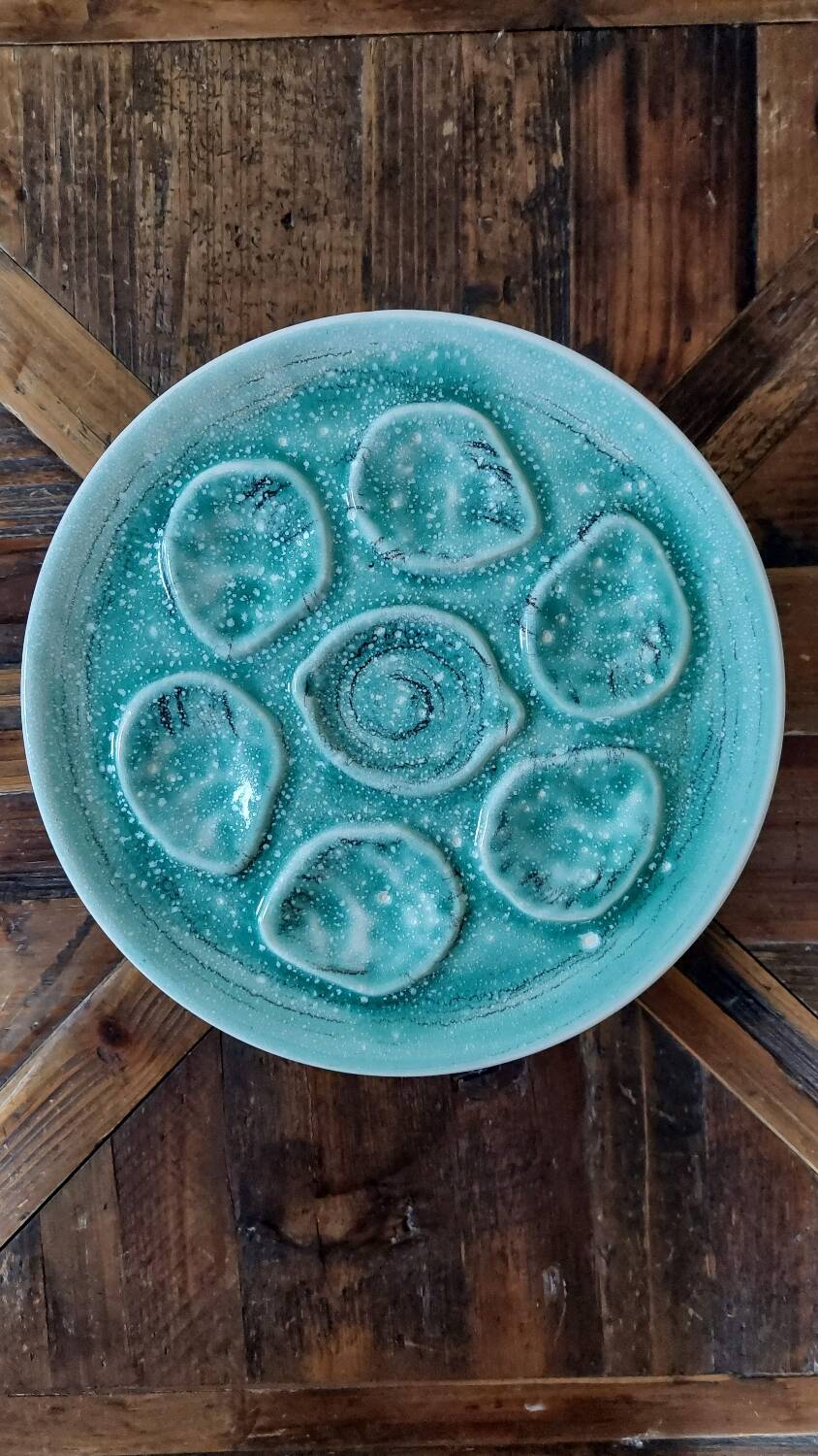 Set of 6 handmade concrete oyster plates