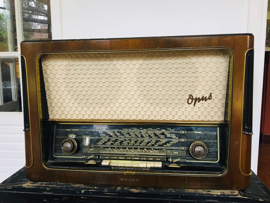 Old radio that works, telefunken opus 6 | Selency