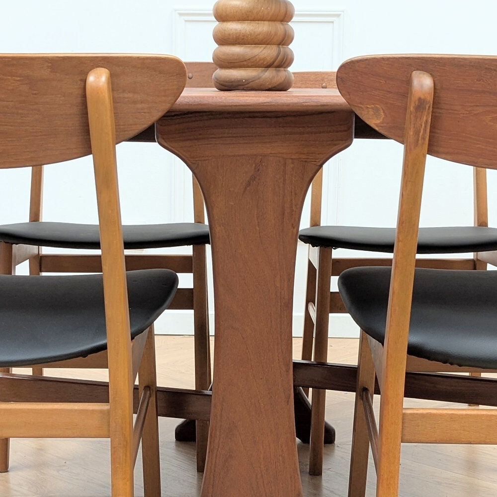 Folding table Gplan