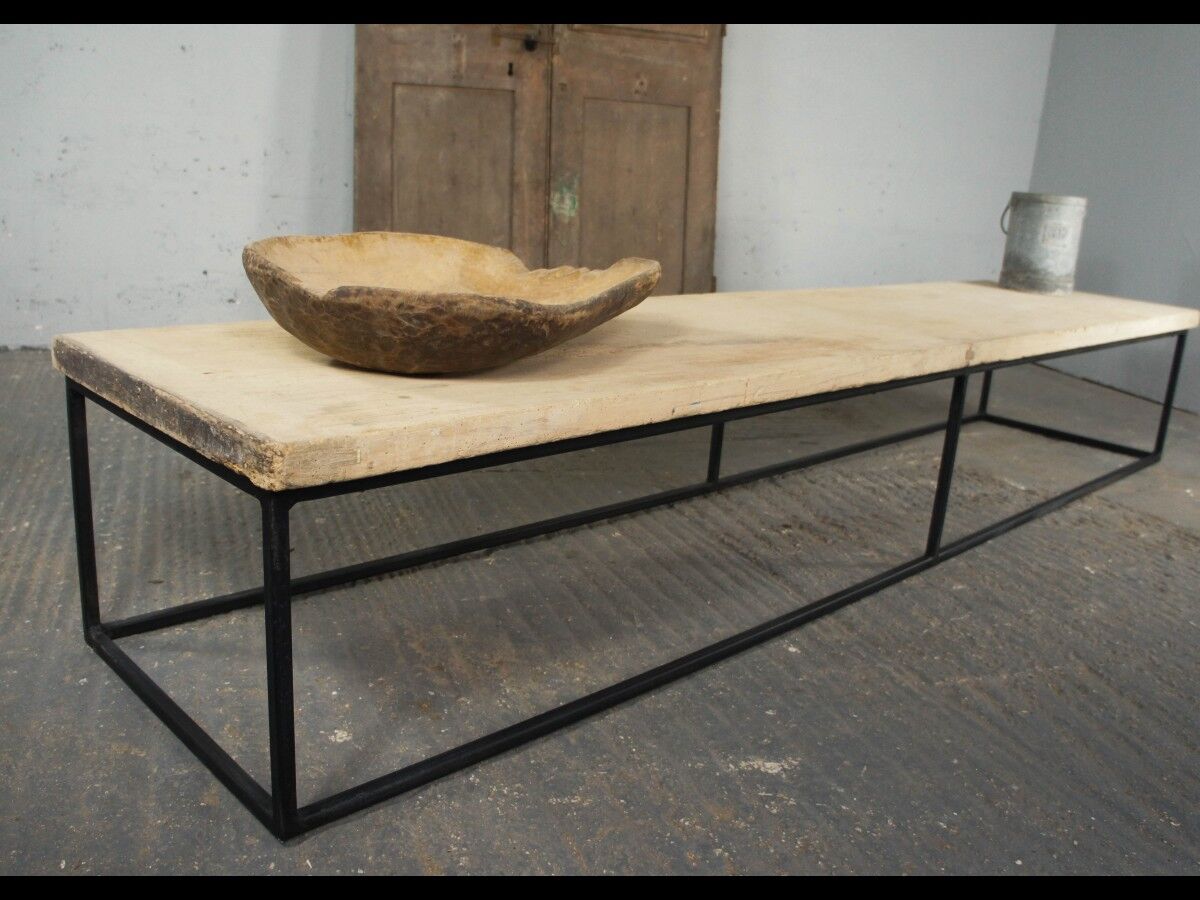 Table basse en sycomore 19ème