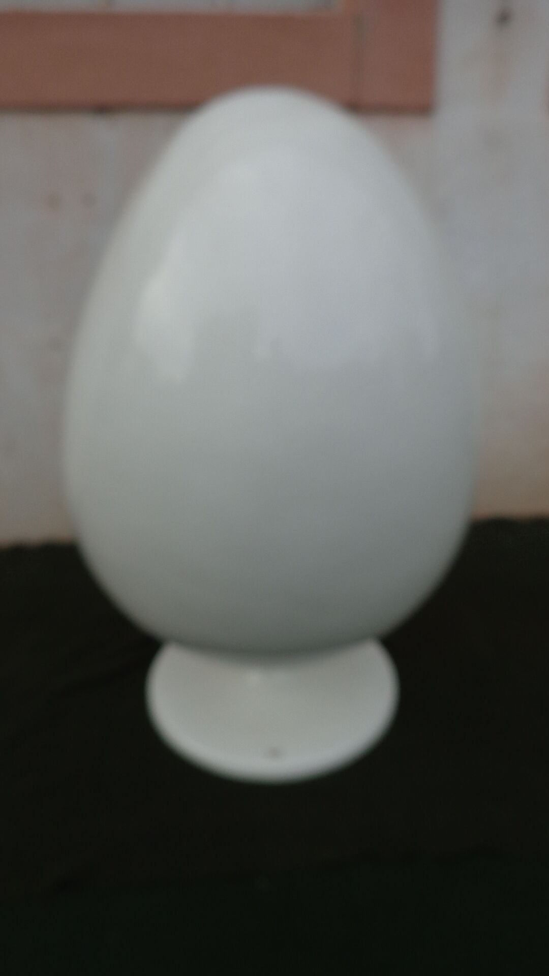 Kare egg chair design 90s