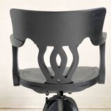 American office chair from the late 19th century