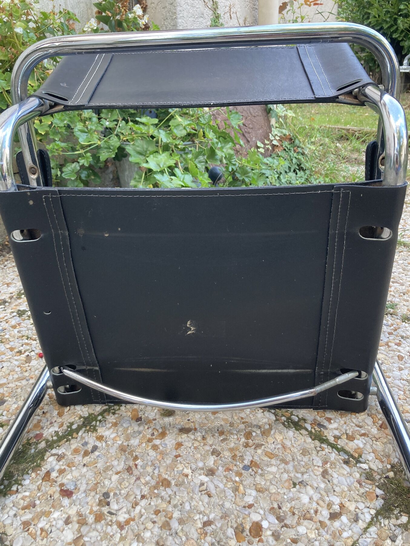 Vintage armchair in black leather