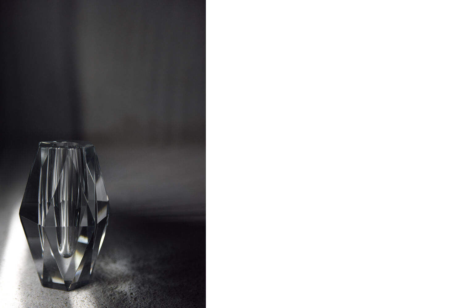 Mid-century glass vase by Asta Strömberg for Strömbergshyttan, 1960s