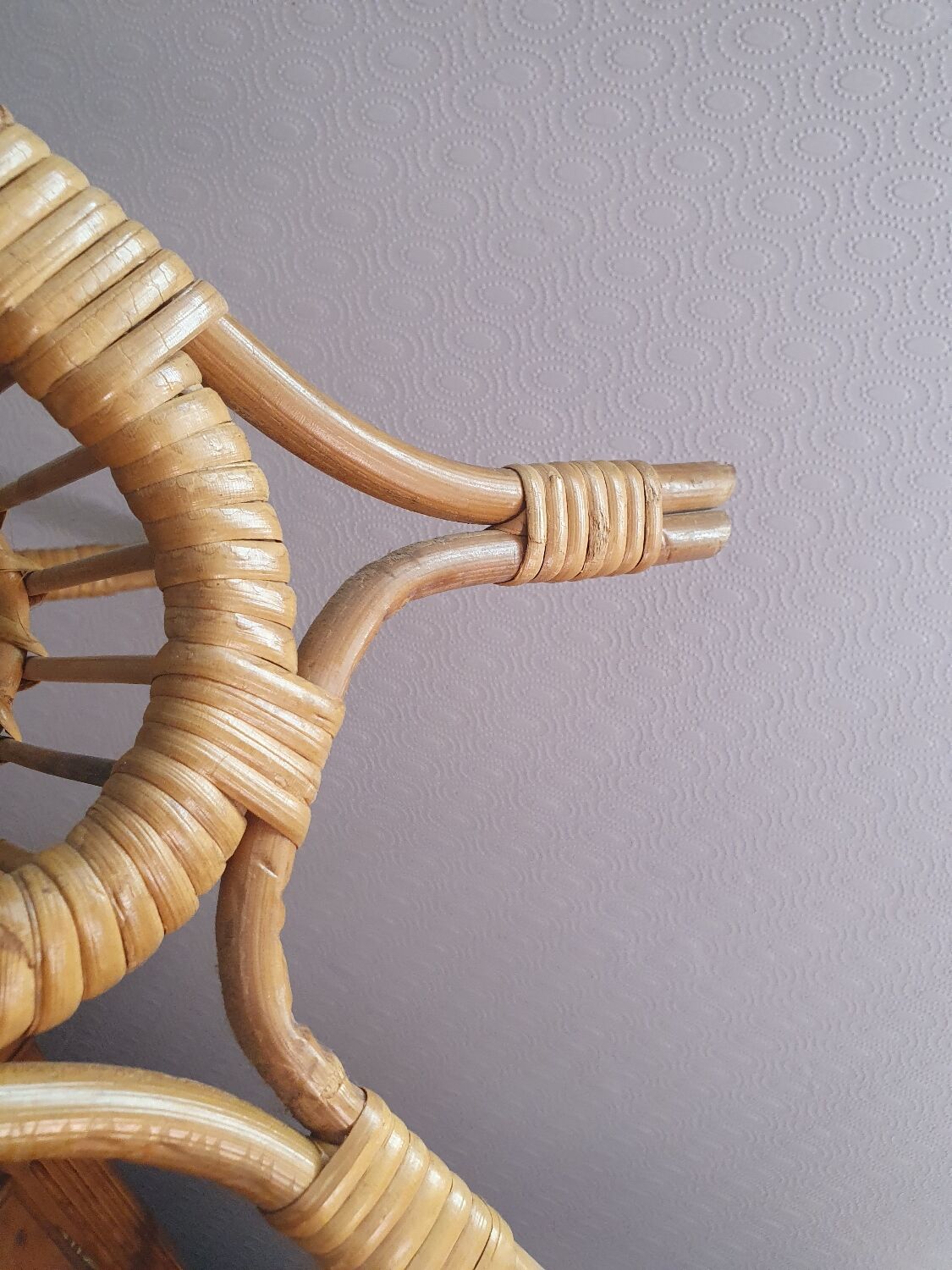 Vintage rattan magazine holder 70's
