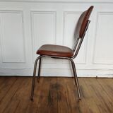 Chaise en simili cuir