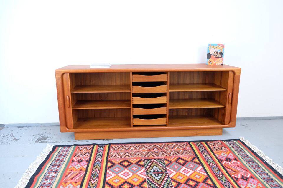 Mid-Century Dyrlund teak sideboard, dating from the 1960s/70s, with a retro vintage design.