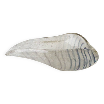 Shell pocket emptier