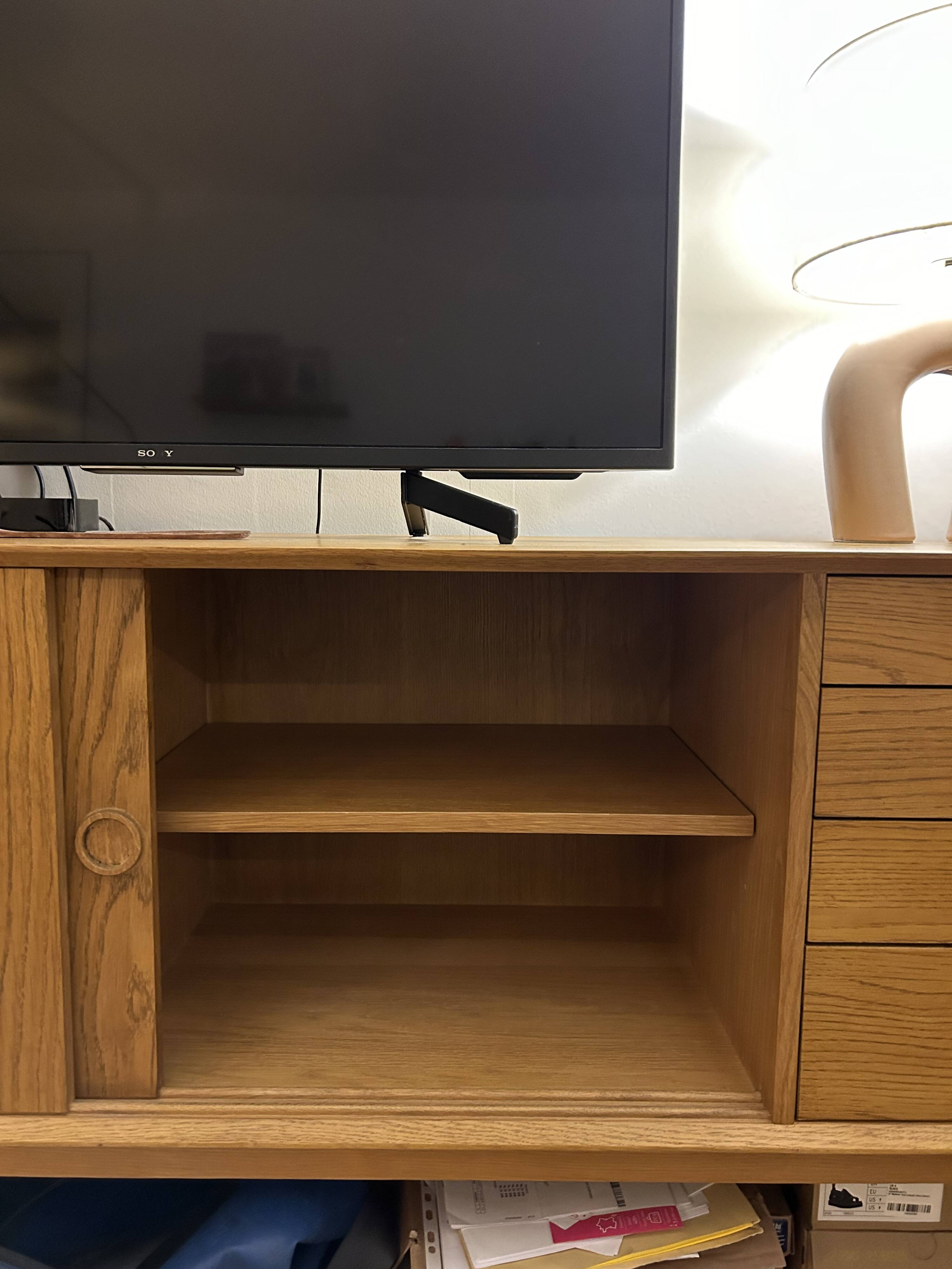 Vintage sideboard, 2 doors, 4 drawers, Quilda