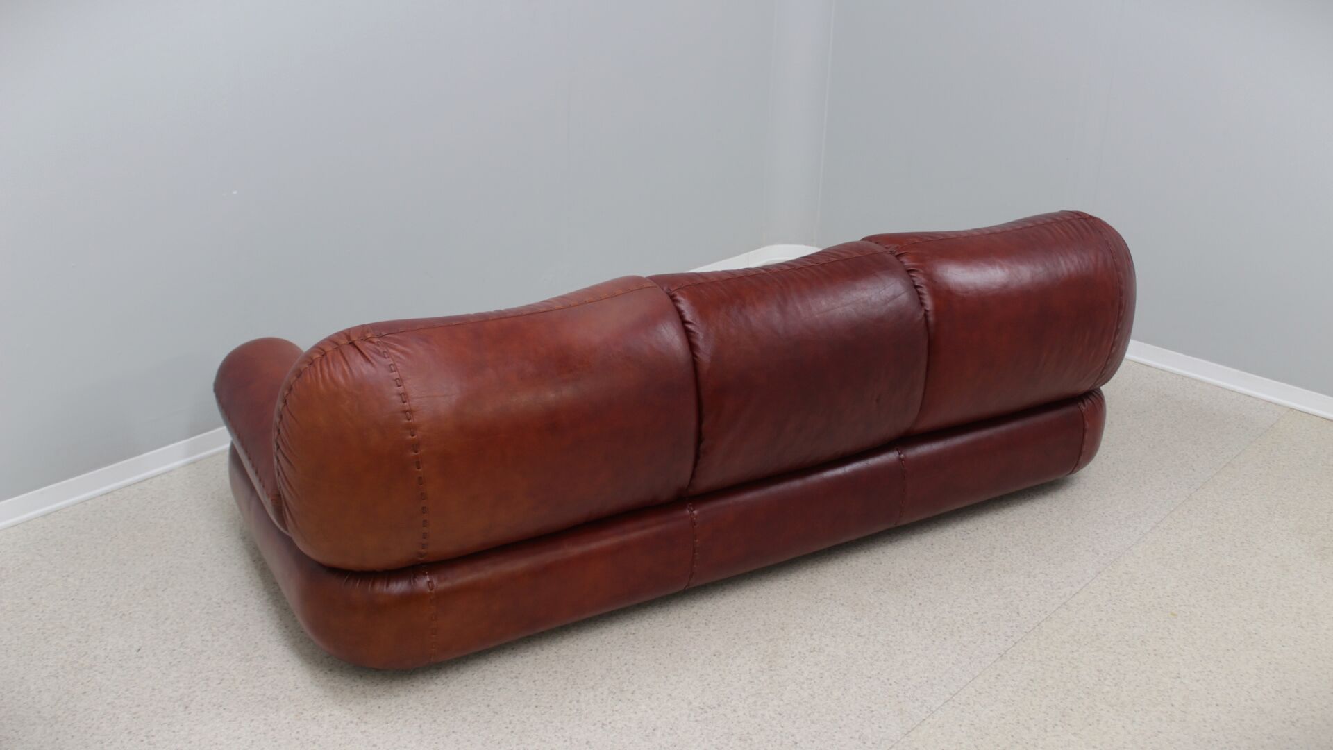 Vintage leather 3 seater sofa Mobil Girgi, 1970s