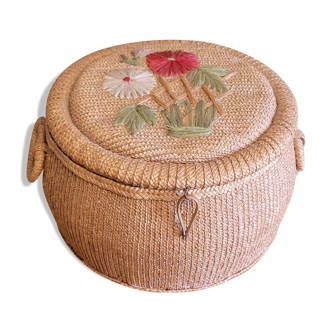 Old round sewing box in raffia straw rattan wicker vintage worker