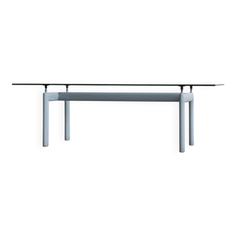 Table Cassina LC6 par Charlotte Perriand, Le Corbusier et Pierre Jeanneret
