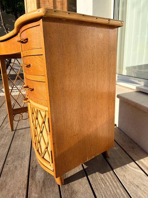 Vintage rattan hairdresser