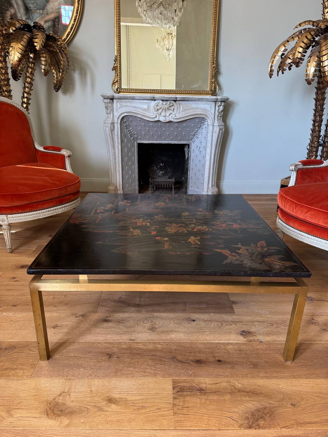 Important Coffee Table with a Lacquered Wood Panel from the 19th Century