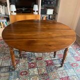 Table ovale extensible en noyer français