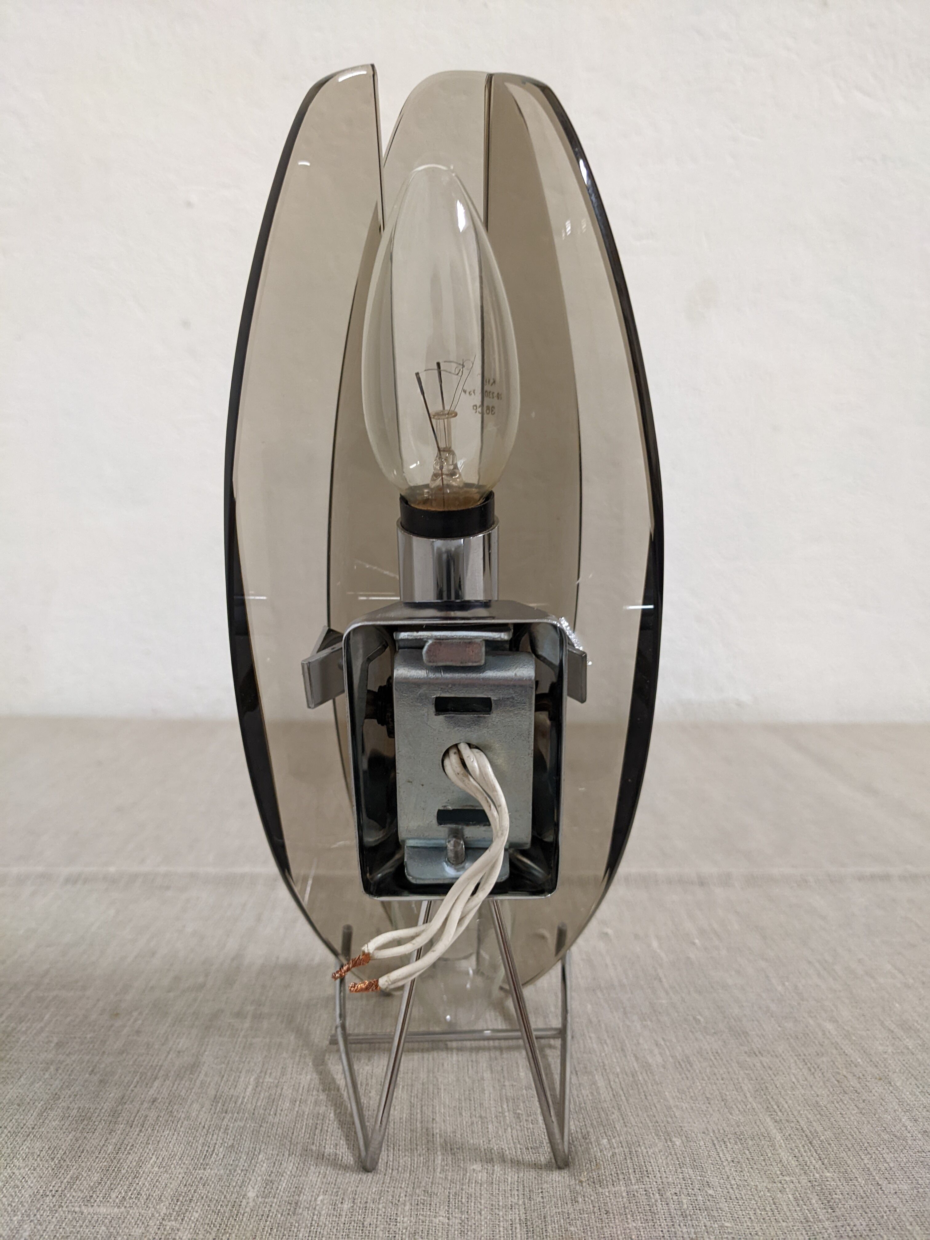 Italian wall lamp in smoked glass from the 60s/70s