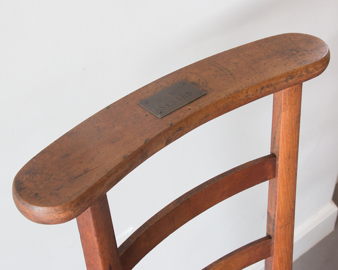 Ancient prayer-god chair