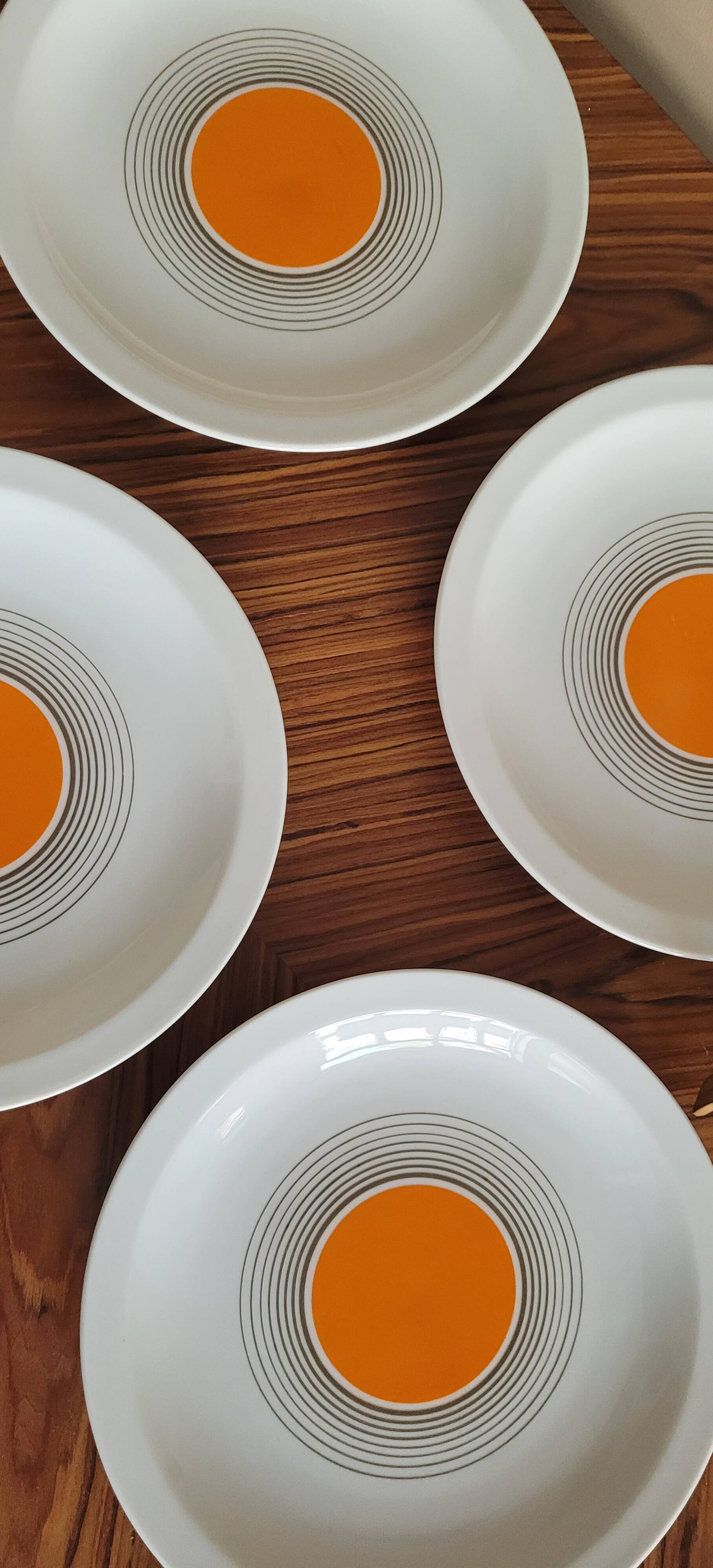 Set of 4 orange plates Bareuther 131