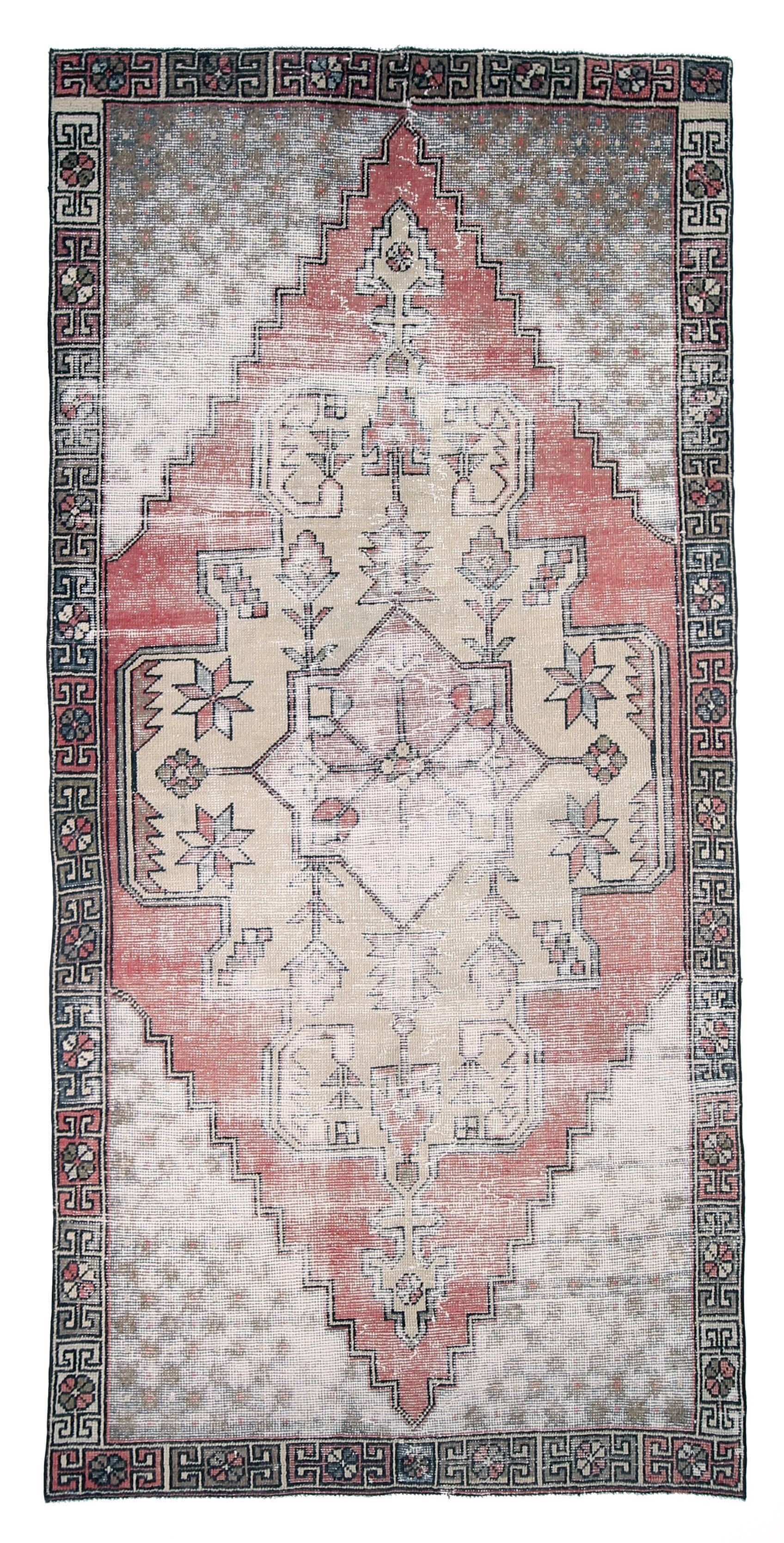 4x9 handmade distressed wool vintage rug 267x129cm