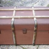 Trunk trunk arched old mail