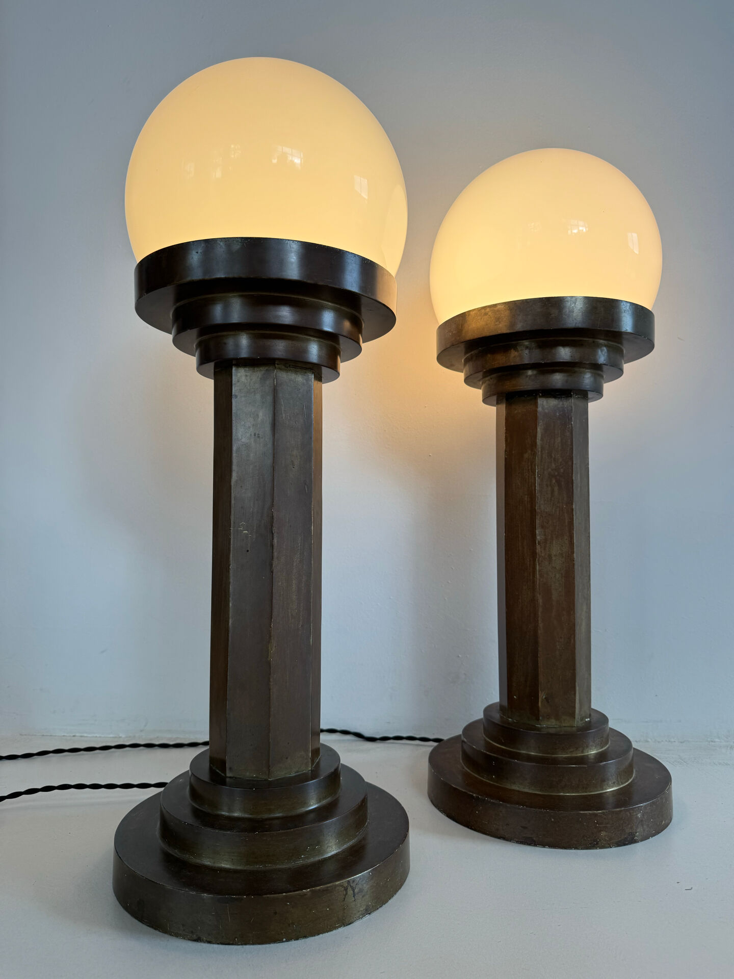 Lampes colonnes bronze Art Déco