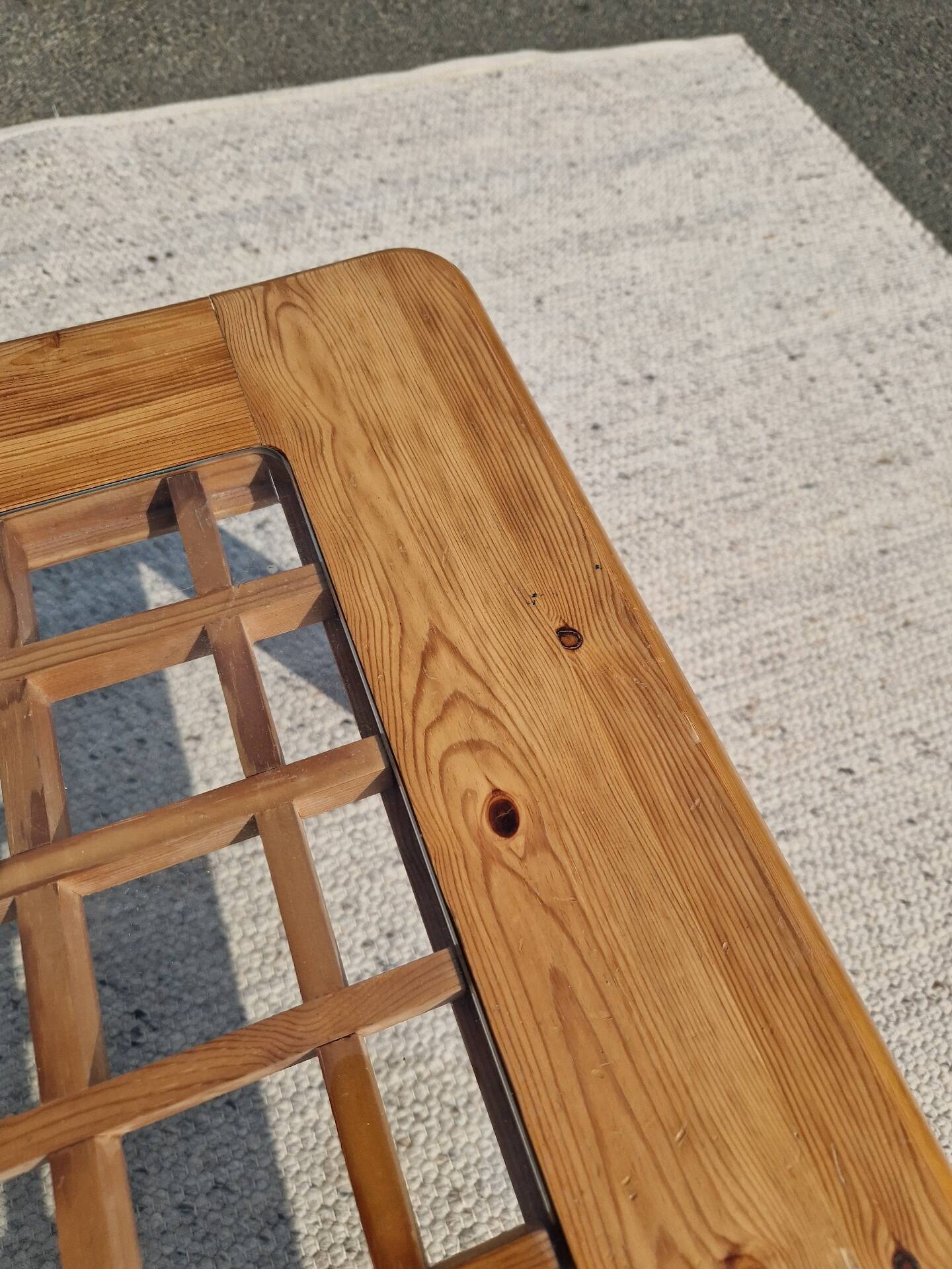 Vintage modernist coffee table in pine.