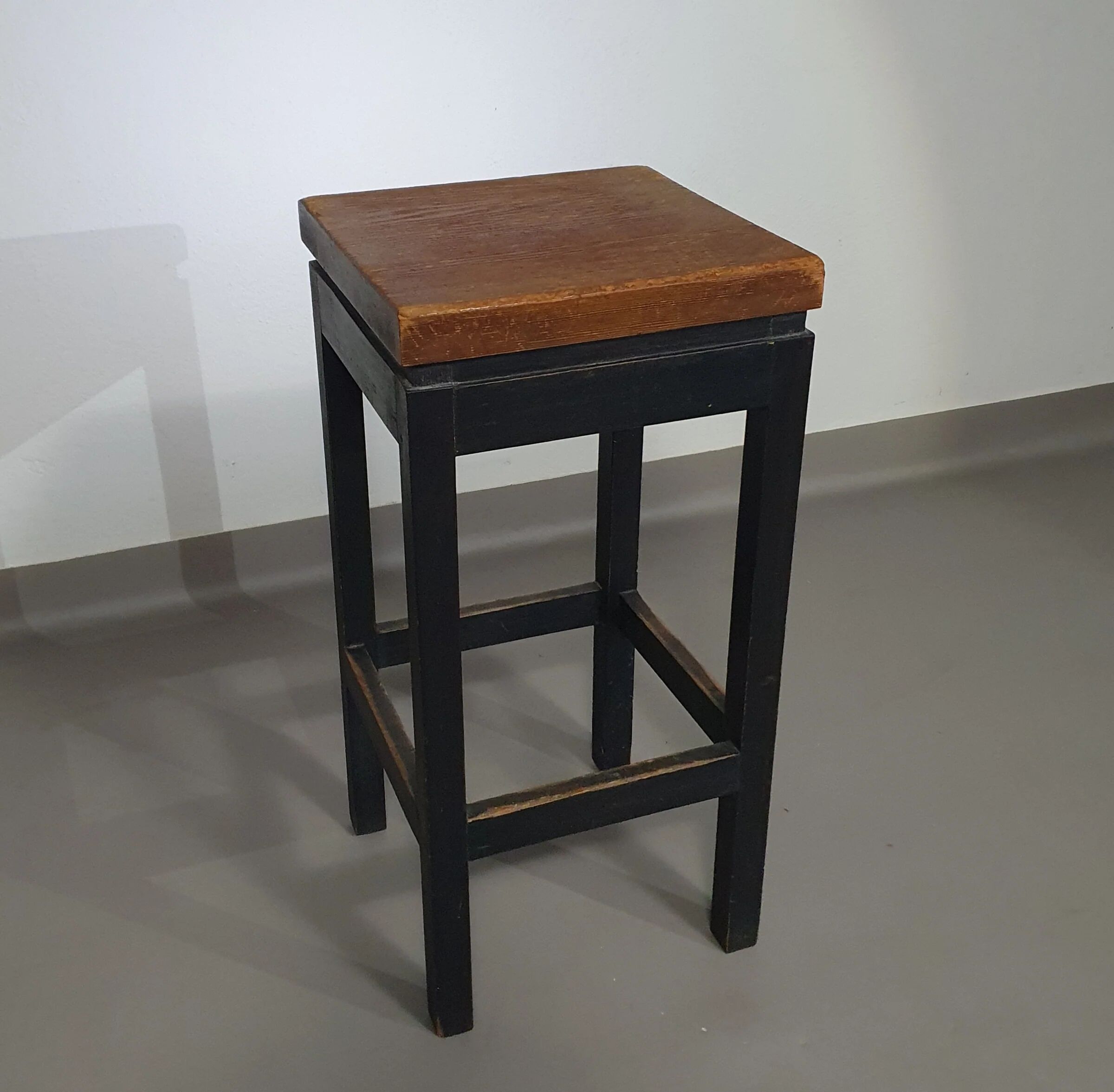 3 x tabourets de construction en chêne années 1960