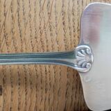 Pie shovel