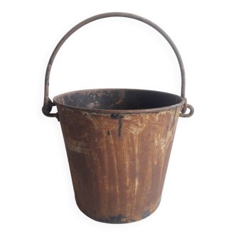Artisan iron bucket