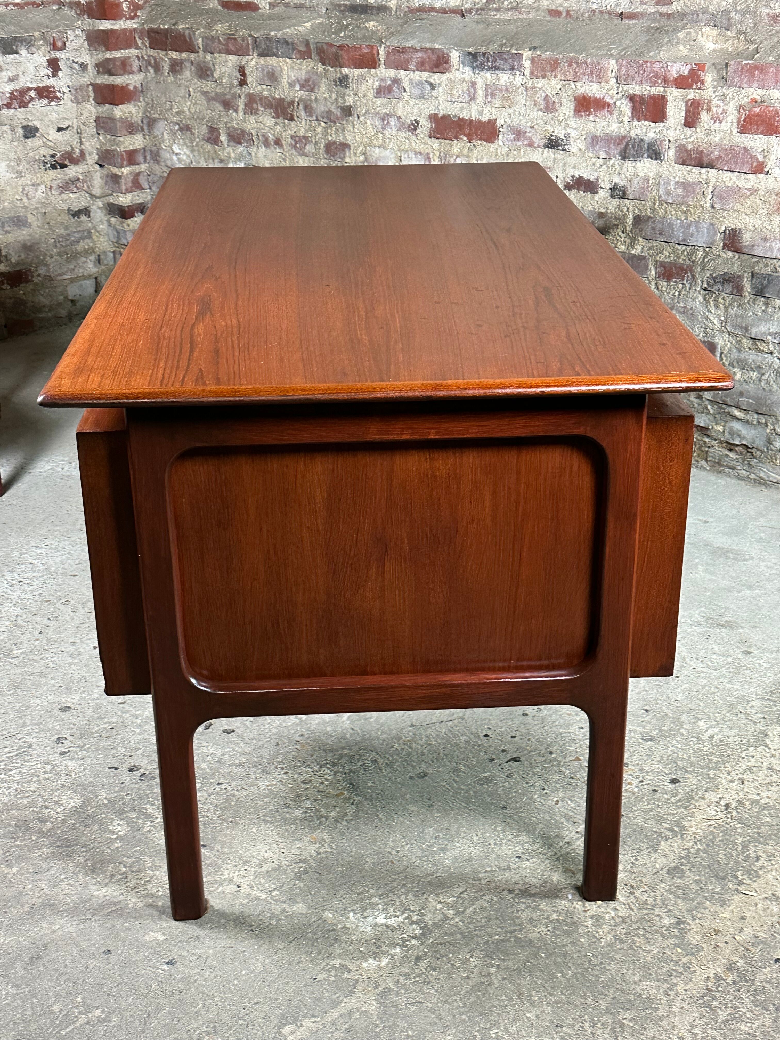 Scandinavian desk by Arne Vodder for Sibast, 1960