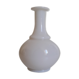White soliflore in opaline