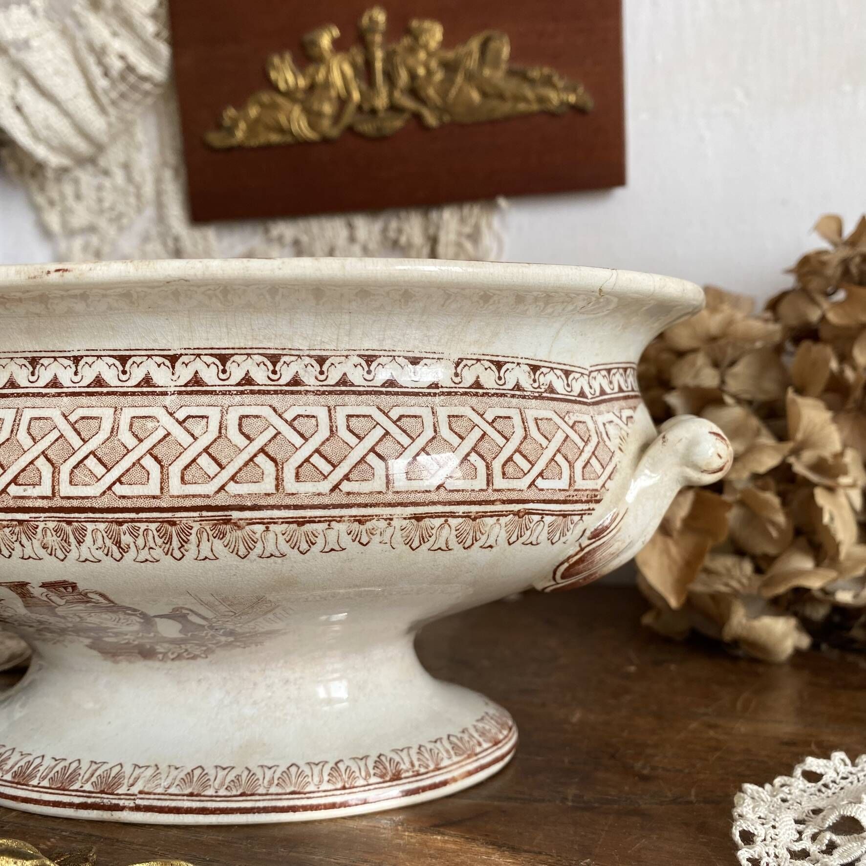 Antique vegetable dish in English ironstone "Princess Alexandra"