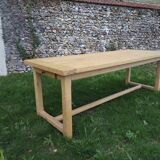 Farm table